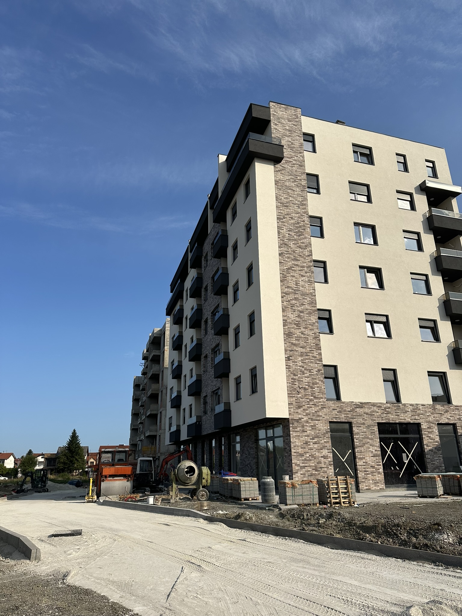 URIJE - ugao završene zgrade